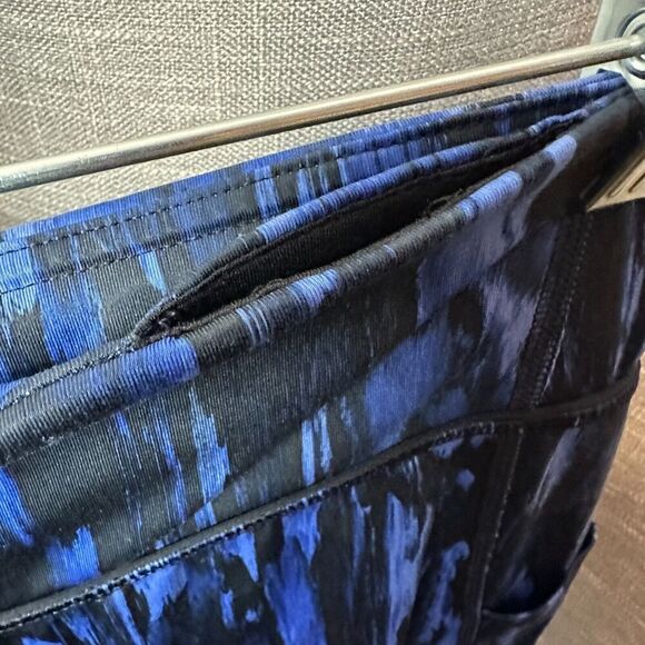 2/$30 Lululemon All Meshed Up 7/8 Leggings Size 4 Painted Animal Sprinkler Yoga - Picture 13 of 15